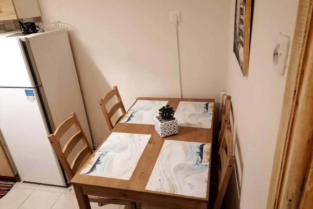Elegant Central Apartment In Volos Ngoại thất bức ảnh