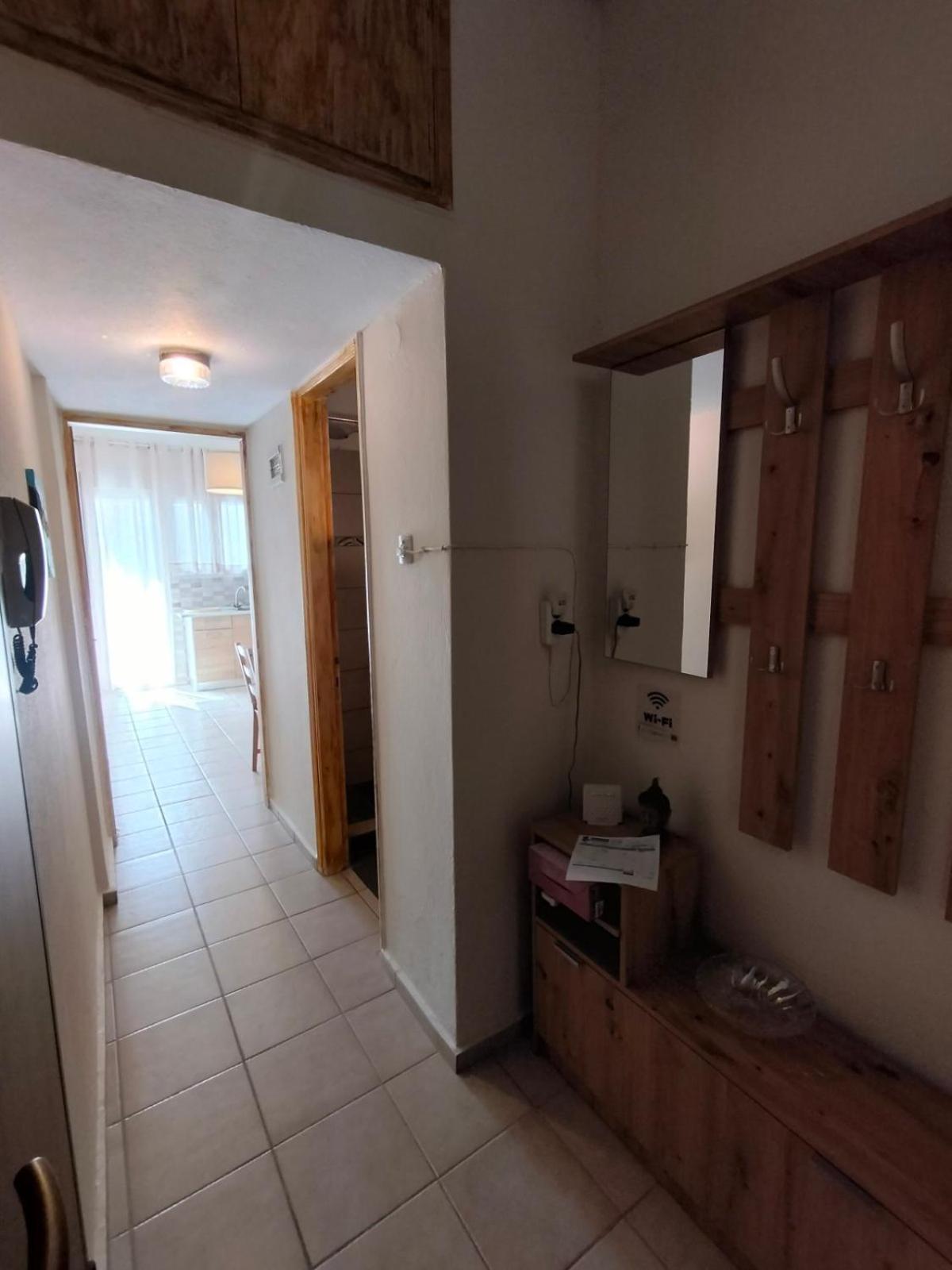 Elegant Central Apartment In Volos Ngoại thất bức ảnh