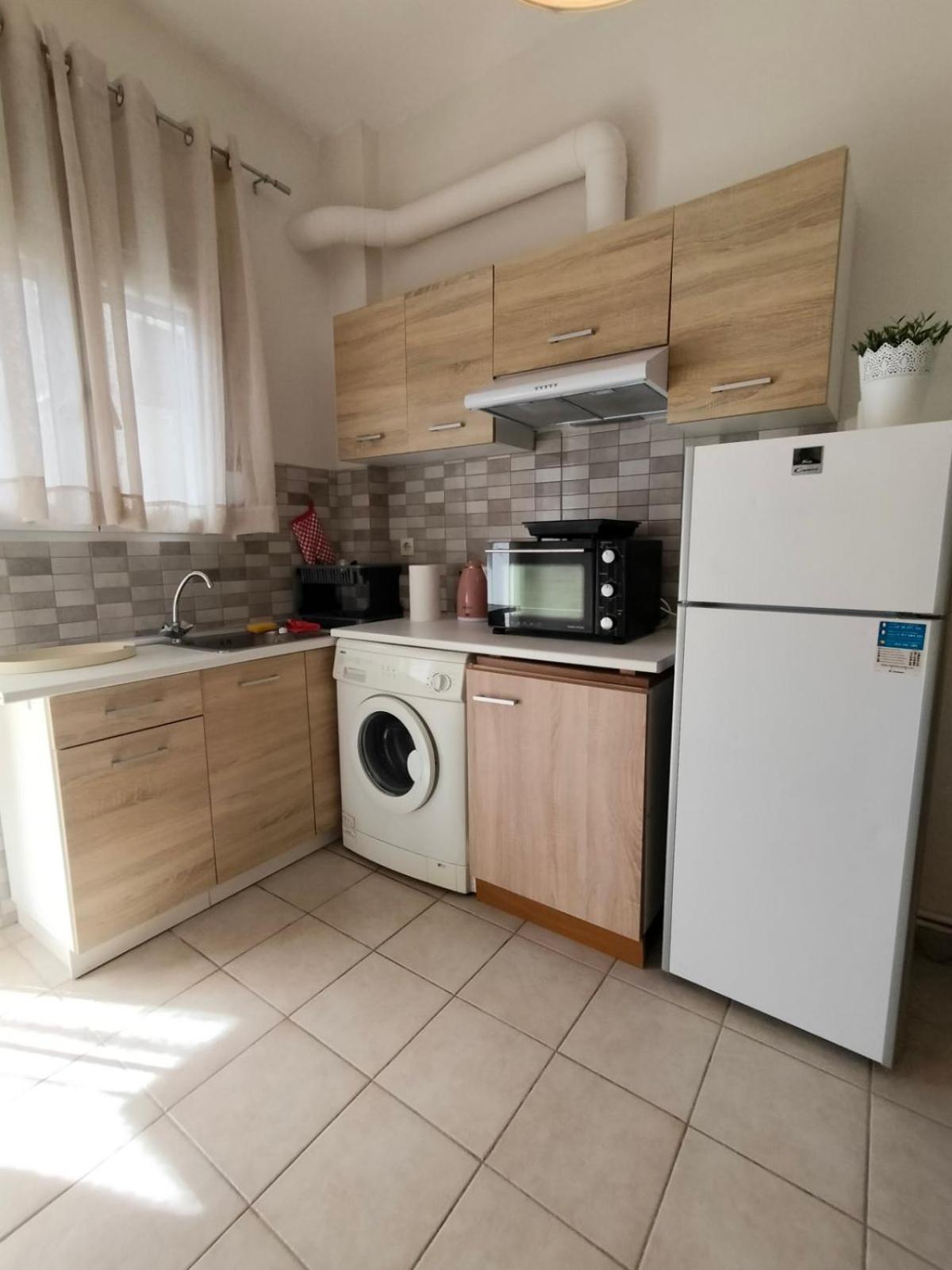 Elegant Central Apartment In Volos Ngoại thất bức ảnh