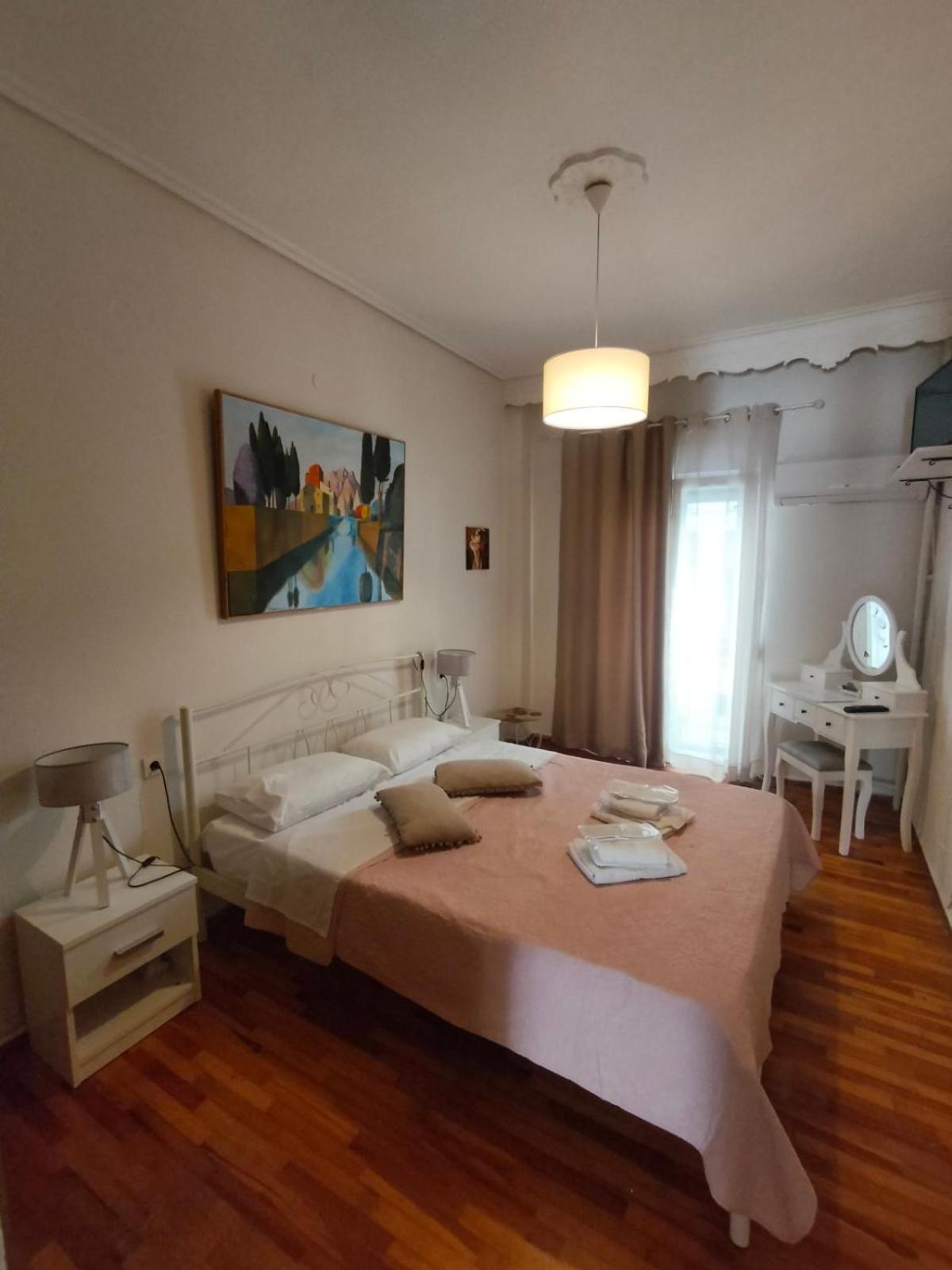 Elegant Central Apartment In Volos Ngoại thất bức ảnh